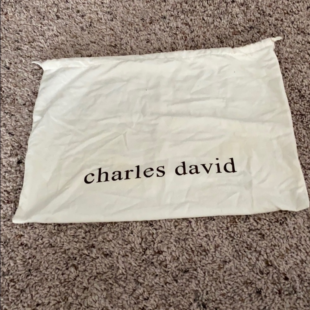Charles David Duster Bag